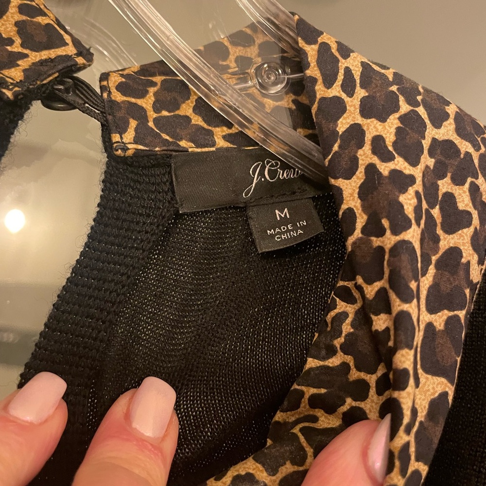 J. Crew Black Crew Neck Sweater with Chic Design - Picture 3 of 4